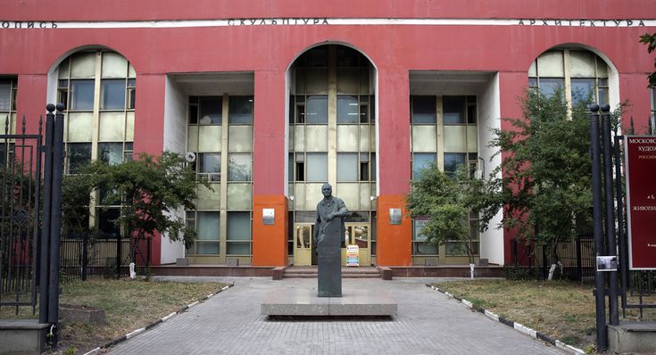 Знаменитая на всю страну художественная школа отмечает день рождения!