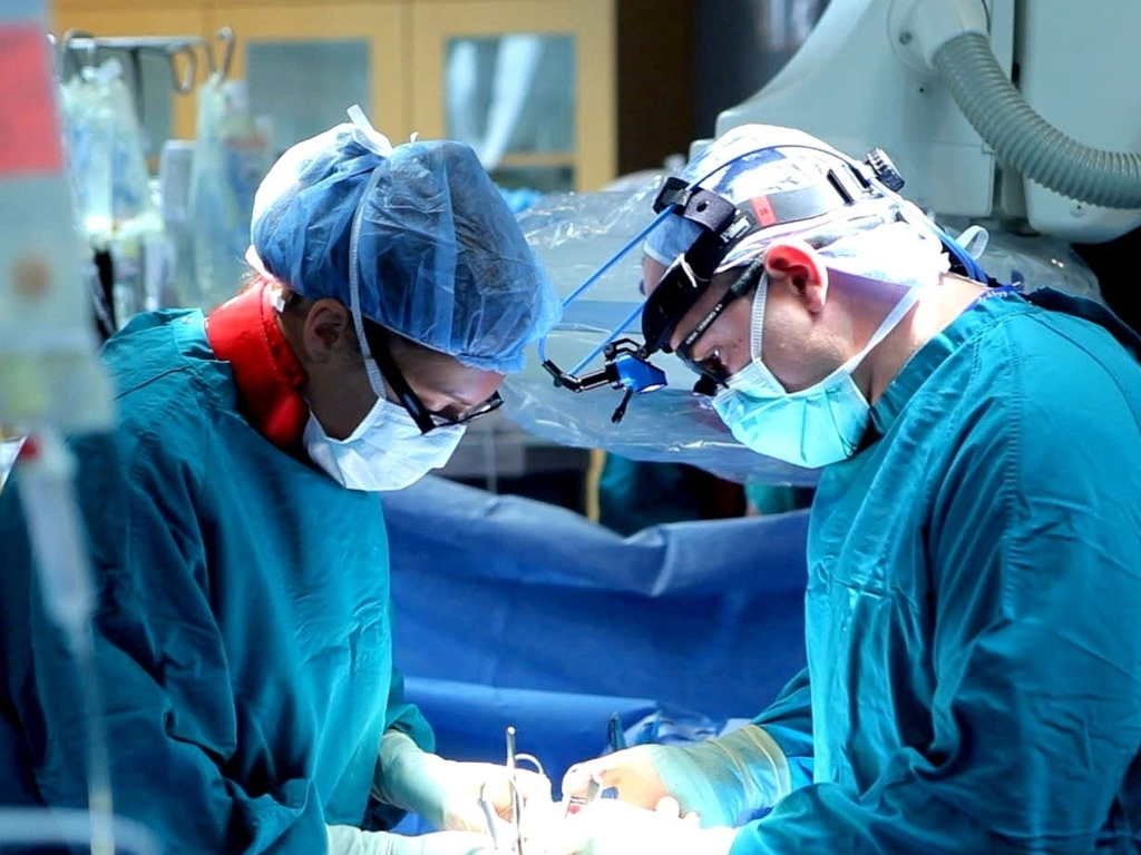 В России проведена операция лицевой имплантации из нанокерамики